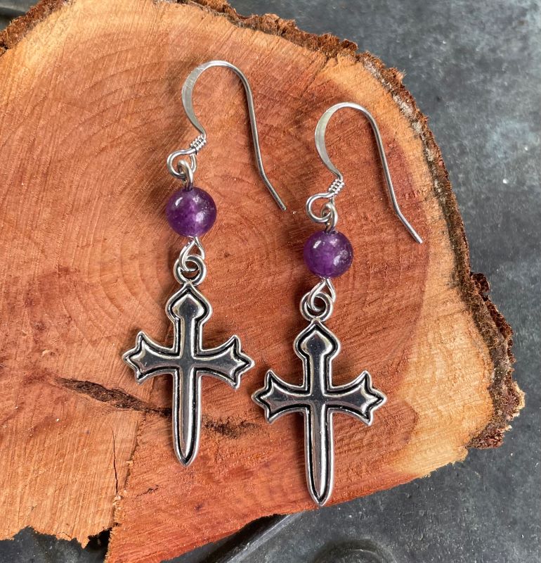 Gothic Cross with Amethyst
