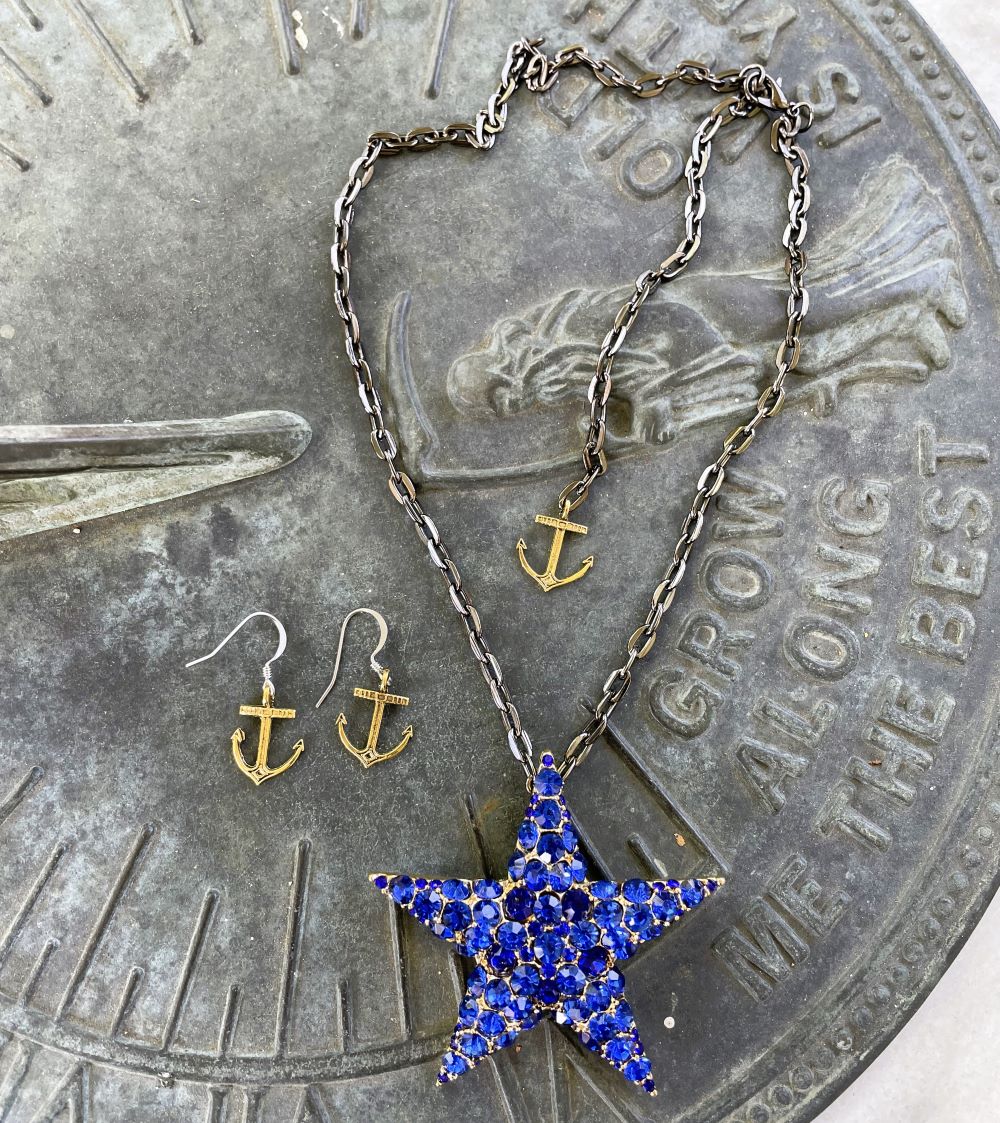 Sail Away Star Choker Set