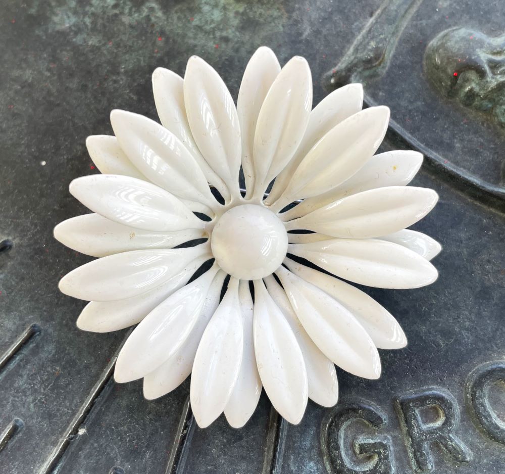 Vintage Flower Brooch