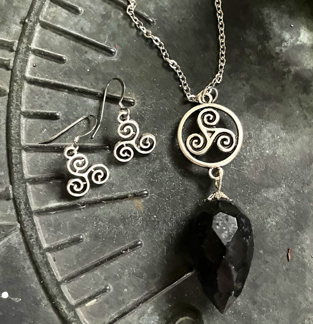 Triskele Obsidian Set