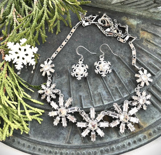 Vintage Reimagined Enchanted Snowflake Set - Limited Stock