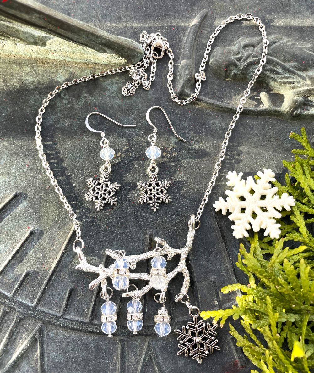 Winter Wonderland Necklace & Earring Set